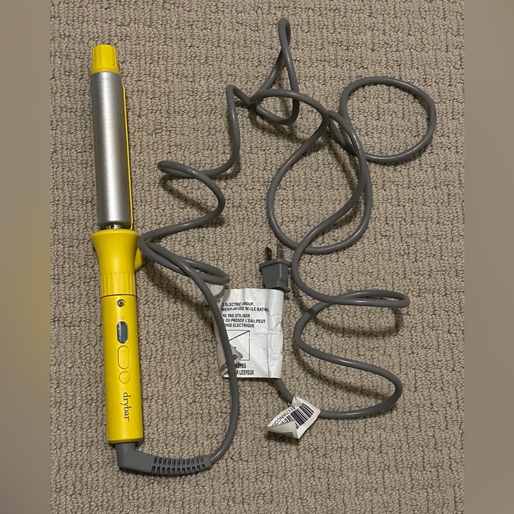 Drybar 3-day bender 1” barrel digital curling iron